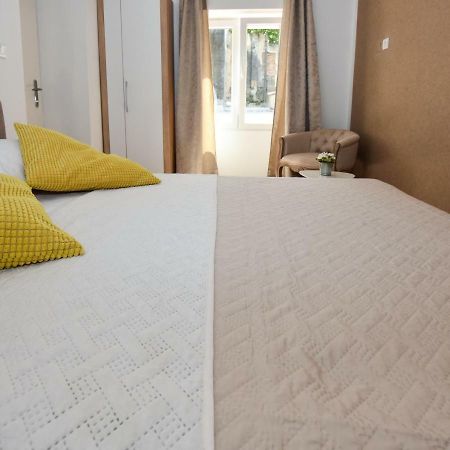 Rooms Patricija Zadar Bagian luar foto