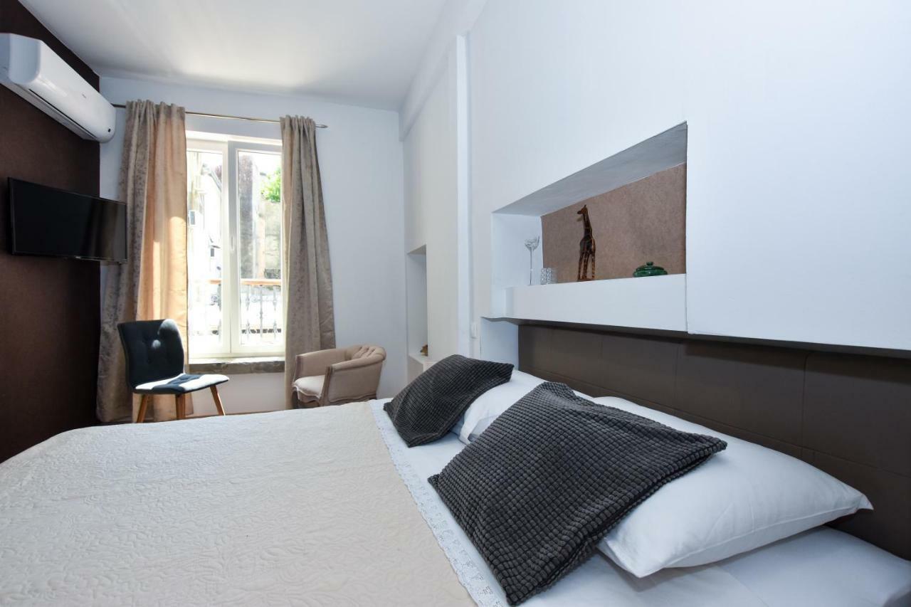 Rooms Patricija Zadar Bagian luar foto