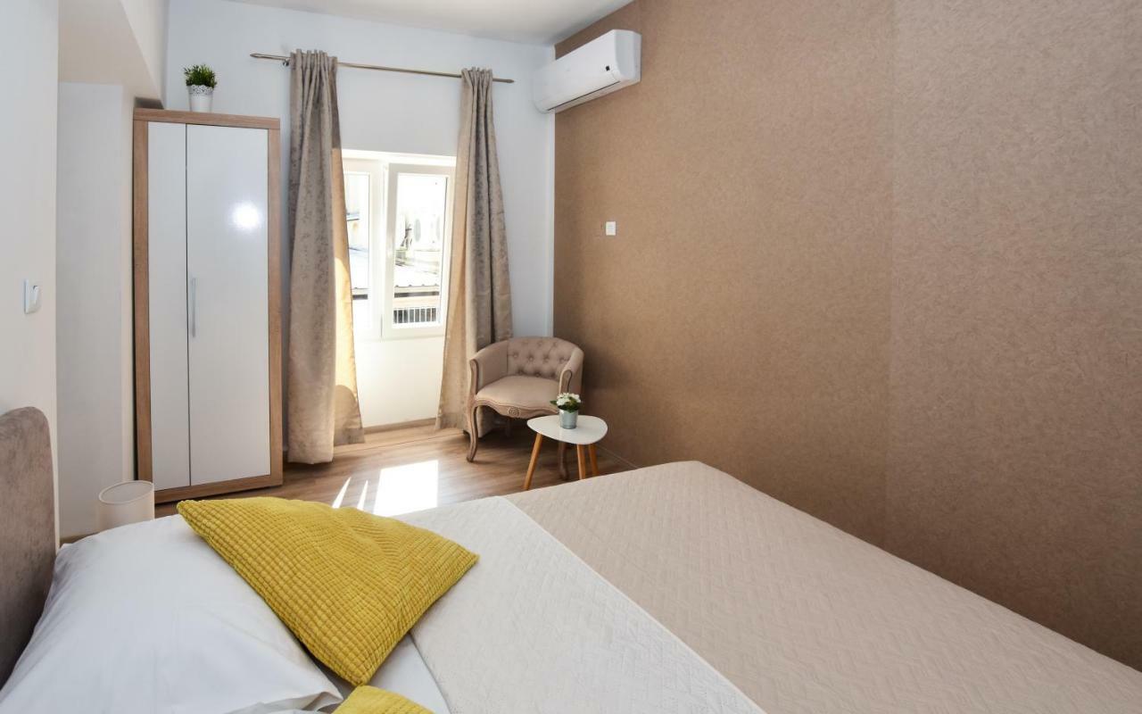 Rooms Patricija Zadar Bagian luar foto
